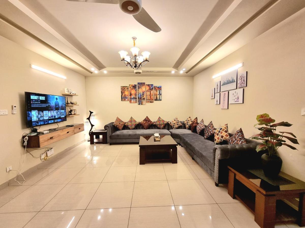 Luxurious Landing Apartments & Suites Bahria Town Rawalpindi Exterior foto