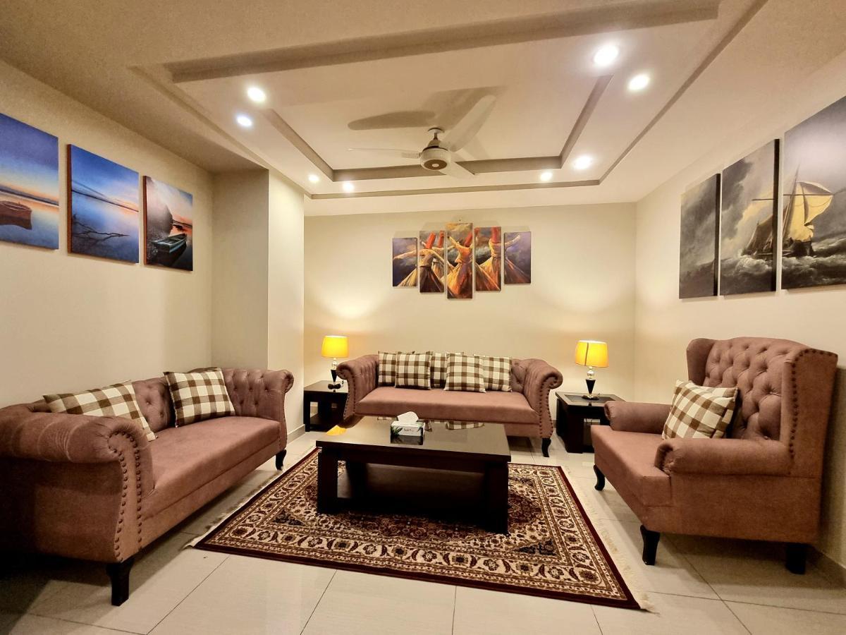 Luxurious Landing Apartments & Suites Bahria Town Rawalpindi Exterior foto